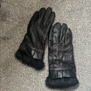 Women's Black Leather Gloves with Genuine Fur Cuff